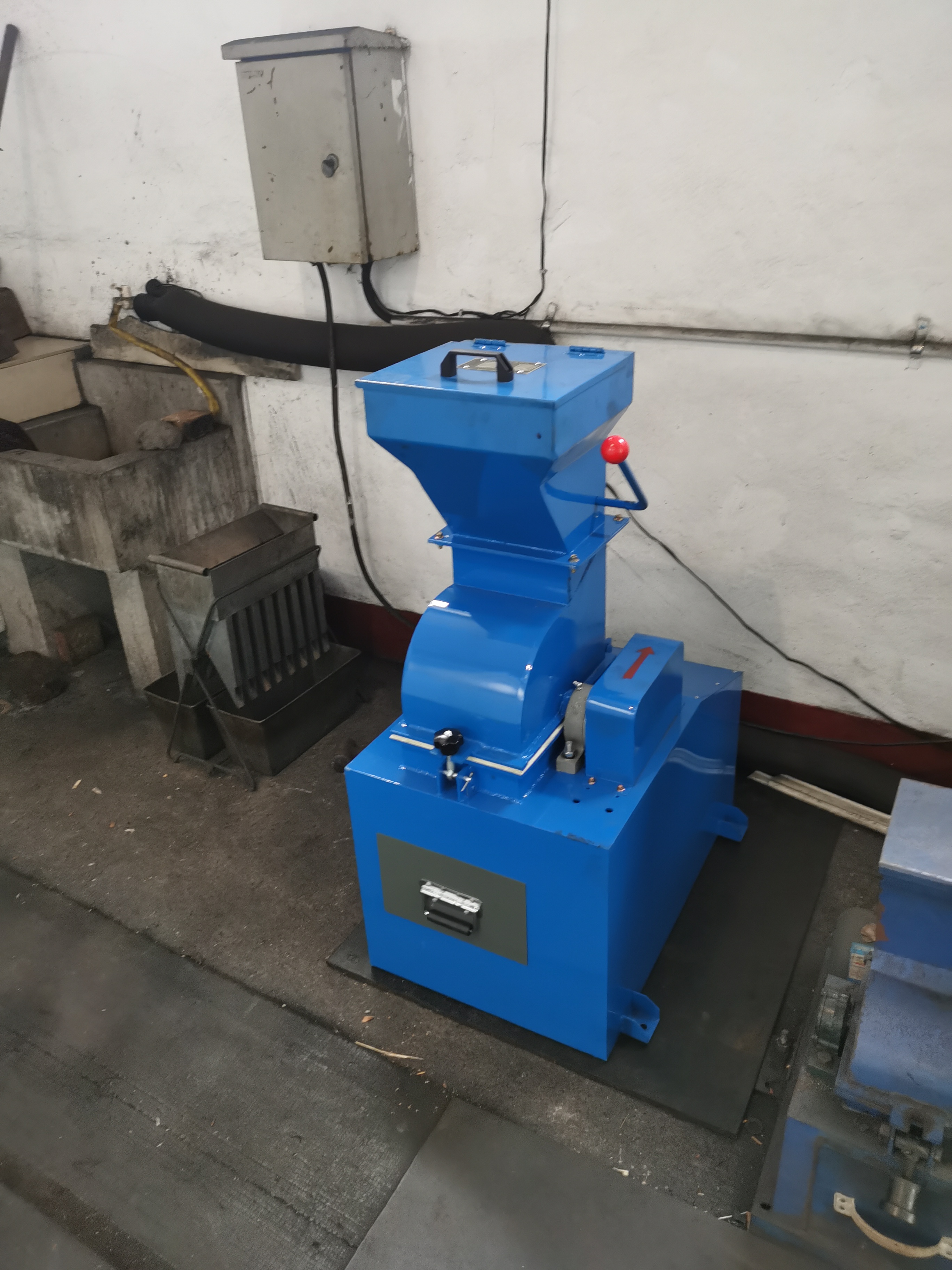 CP350×200濕干煤錘式破碎機參數